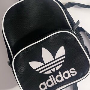 MINI ADIDAS BACKPACK | NEW | MESSAGE FOR INQUIRIES